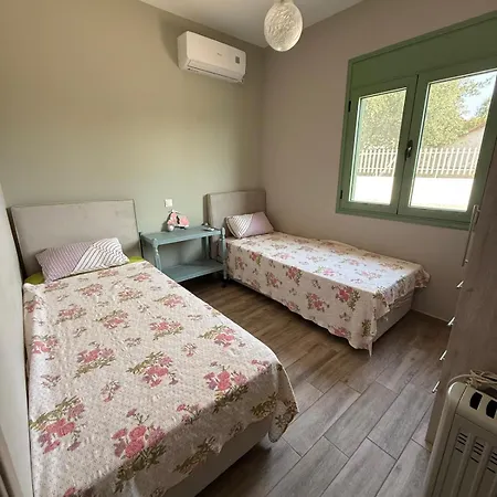 The Courtyard House Corinth-2br Casa vacanze *
